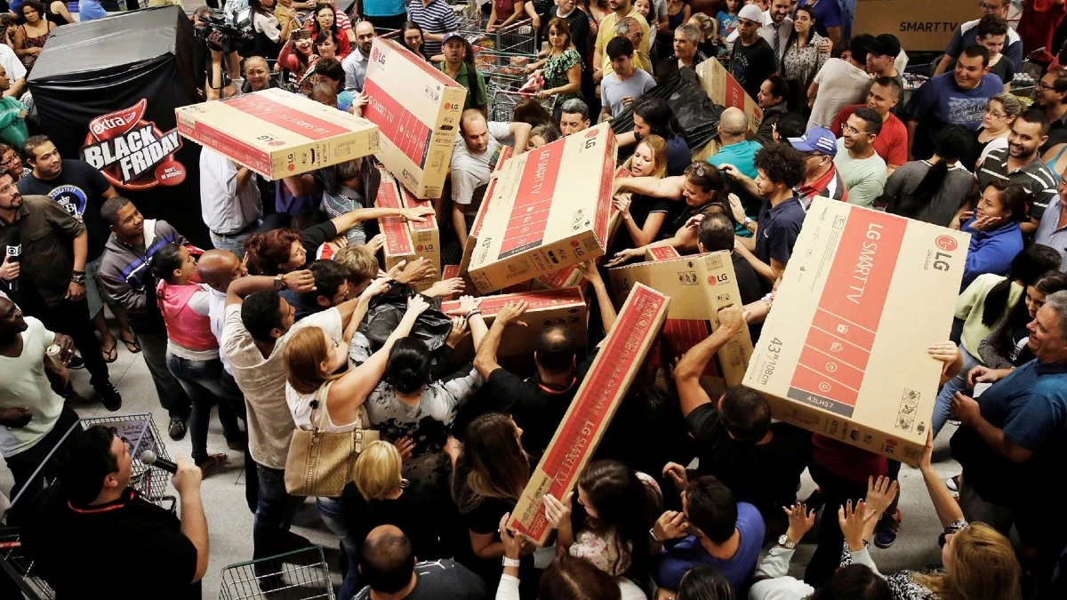 Inside BrandsMart's Black Friday Madness — Miami's Wildest Shopping Tradition