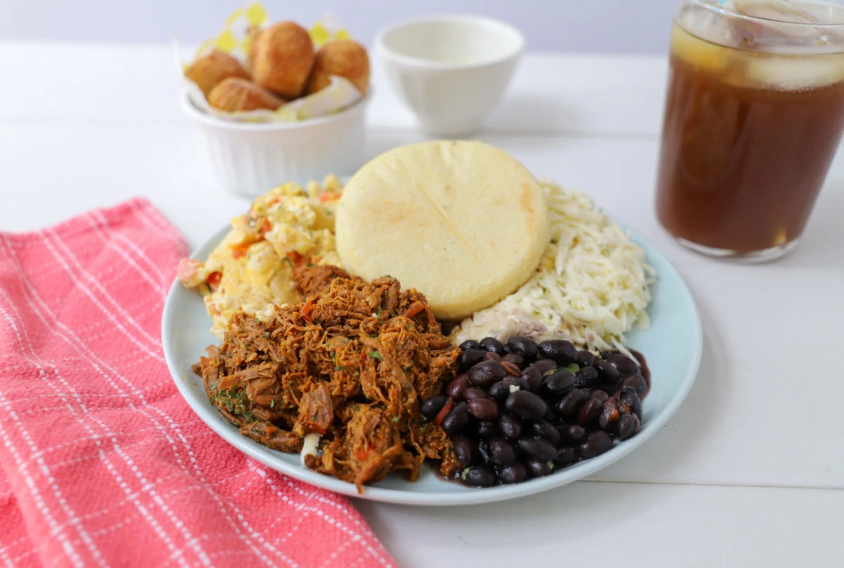 PUNTO CRIOLLO